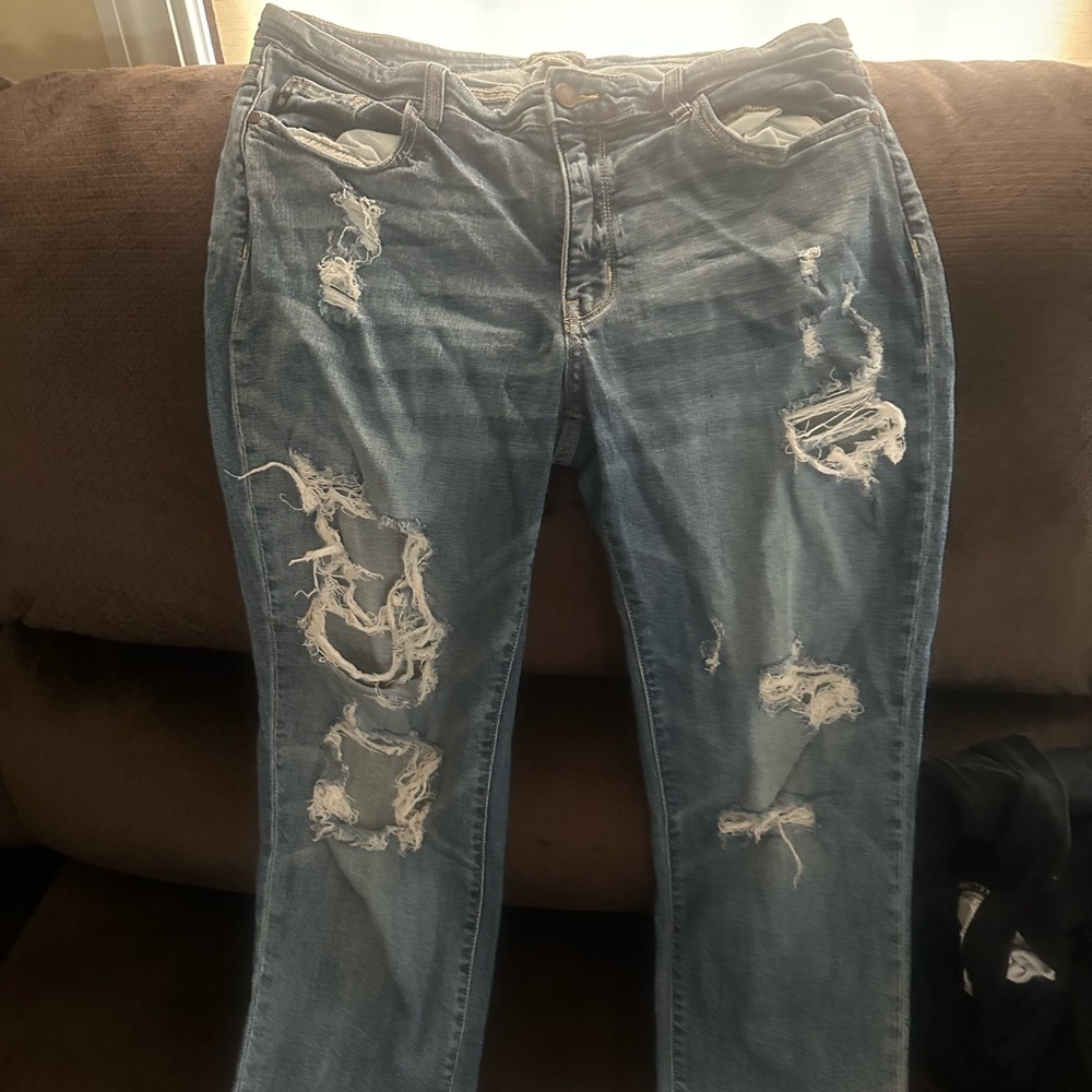 Judy Blue 13/31 Jeana
Worn/great shape super comfy!!